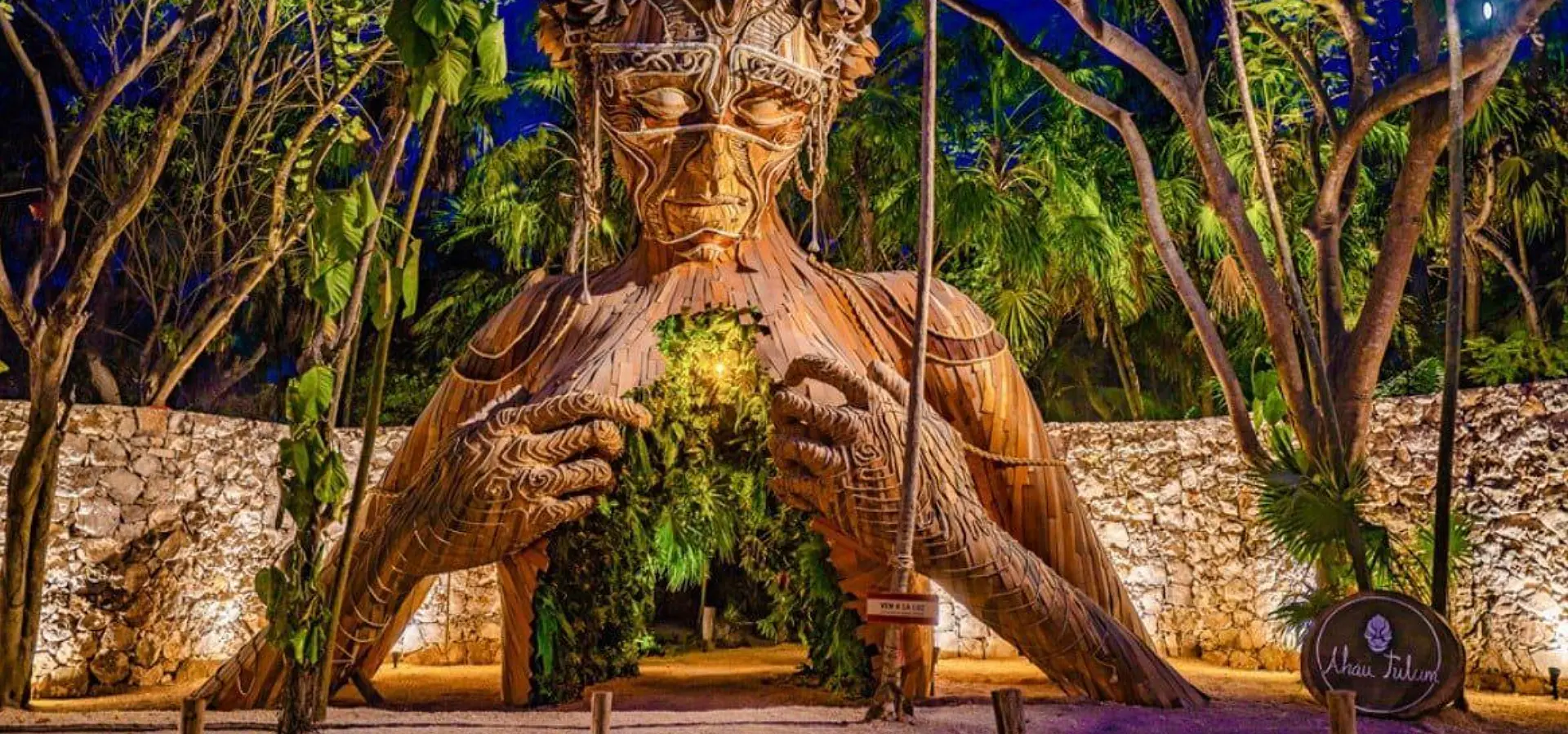 Escultura Ven a la Luz, Hospedaje Hotel Mia Tribe Tulum, Hotel en Tulum La Riviera Maya